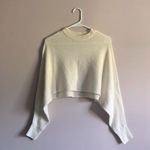 Aritzia Wilfred Free LOLAN Cropped Sweater